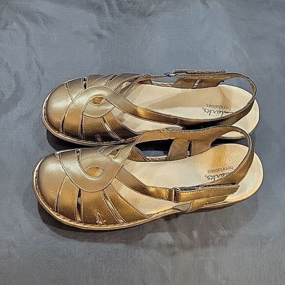 CLARKS BENDABLES WOMEN"S ADJUSTABLE BUCKLE CLOSURE SANDAL - Picture 6 of 16